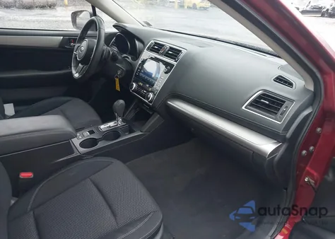 2019 Subaru Outback 2.5I Premium z USA, uszkodzony, nr VIN 4S4BSAHC3K3282011